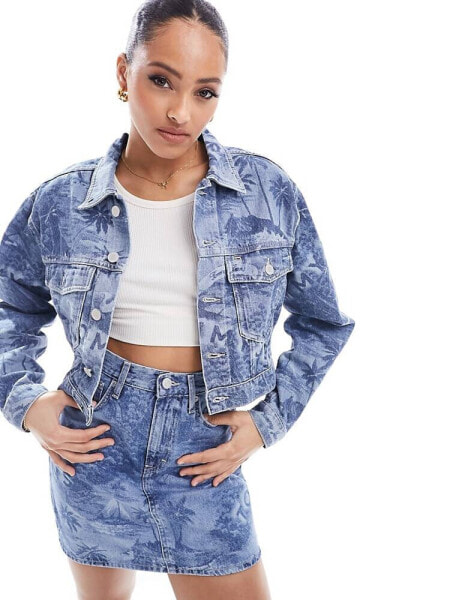 Tommy Jeans Denim Trucker Jacket in Blue