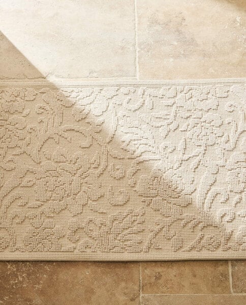 Floral jacquard bath mat