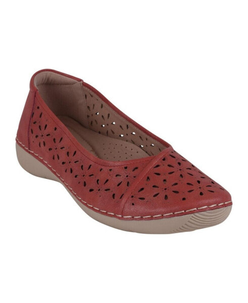 Women's Nysha Laser Cut Flats