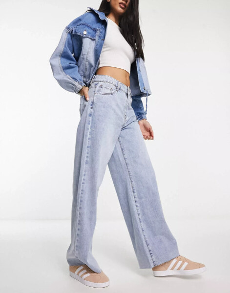 Urban Revivo wide leg jeans in blue