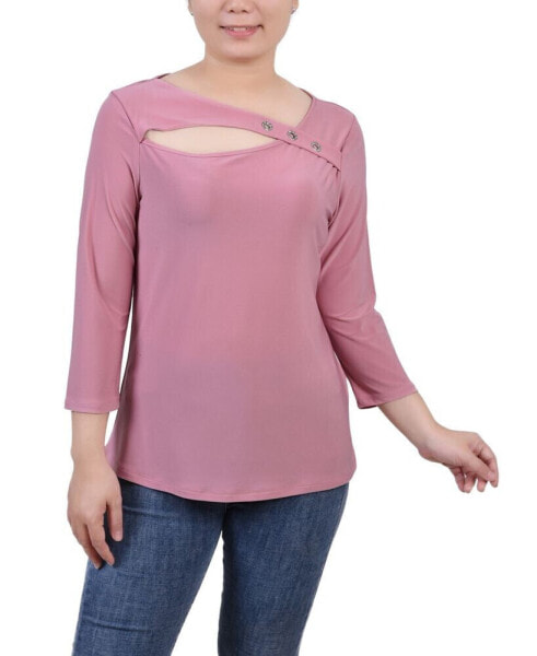 Petite 3/4 Sleeve Cutout Top