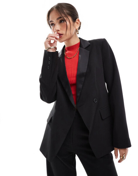 ASOS DESIGN – Taillierter Smoking-Blazer in Schwarz