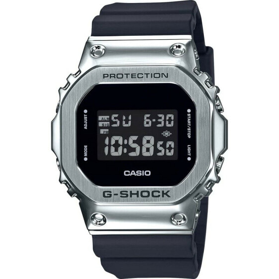 Часы и аксессуары Casio G-Shock GM-5600-1ER