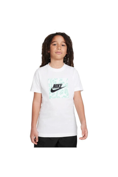 Футболка Nike Kids White Daily Tee.