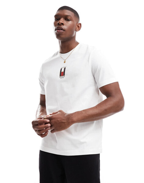 Tommy Hilfiger vertical flag t-shirt in white