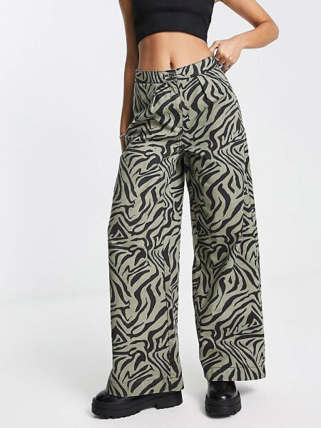 Wednesday's Girl wide leg cropped twill trousers in khaki zebra