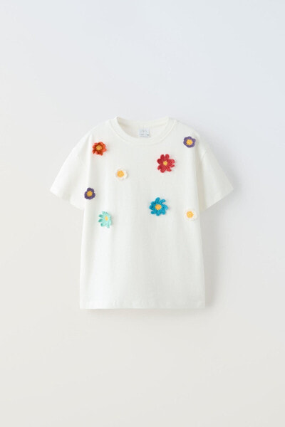 Flower crochet t-shirt