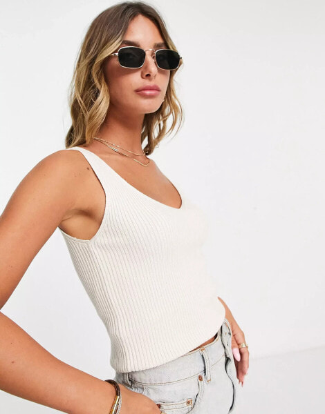 Vero Moda knitted v-neck top in birch