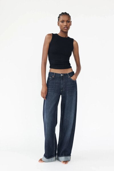 RELAXED FIT FOLD-UP LOW-RISE JEANS