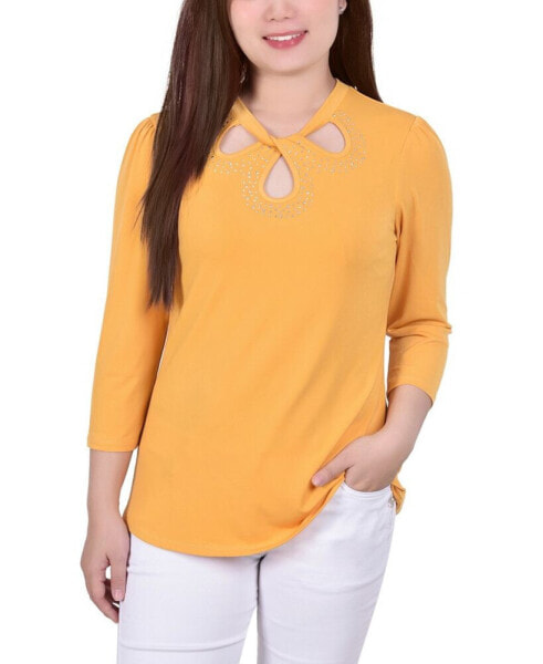 Petite 3/4 Sleeve Knit Crepe Studded Keyhole Top