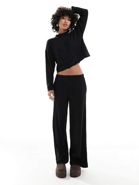 ONLY wide fit pull on trouser co-ord in black 