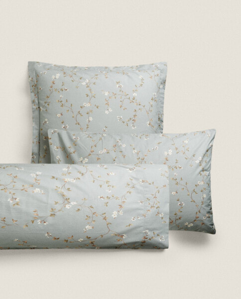 Floral print pillowcase