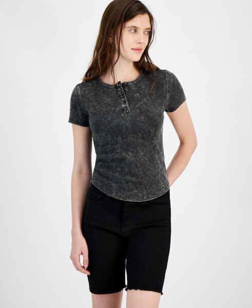 Juniors' Ribbed Washed Henley Tee