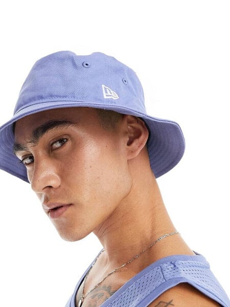 New Era logo bucket hat in blue