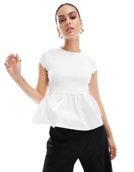 Stradivarius frilled hem detail top in white