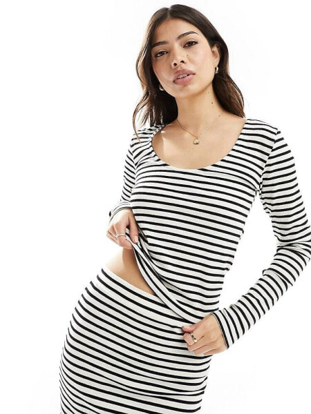 Pieces ribbed long sleeved scoop back top co-ord in cream and black stripe