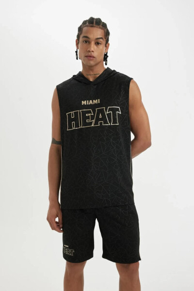 DeFactoFit NBA Miami Heat Standart Fit Kısa Paça Ağır Kumaş Şort B9922AX24SM