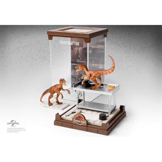 JURASSIC WORLD Jurassic Park Velociraptor Creatures Collection Figure