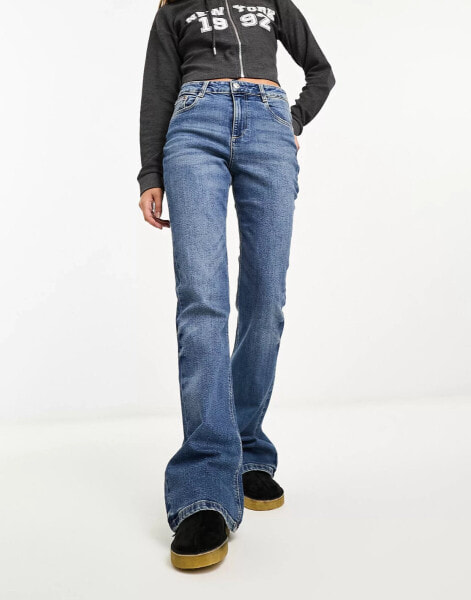 Stradivarius straight bootcut jean in dark wash