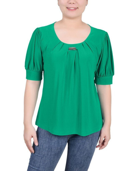 Women's Short Sleeve Balloon Sleeve Top with Hardware