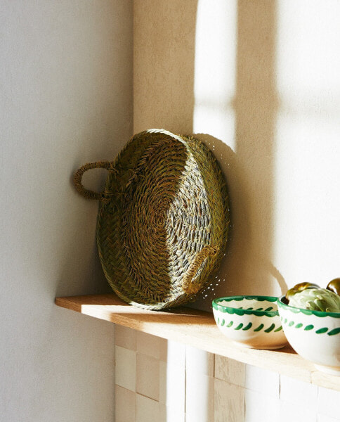 Round esparto tray with handles