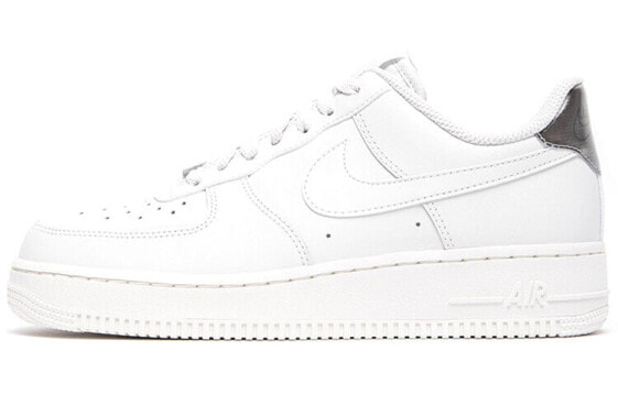 Nike Air Force 1 Low Essential 低帮 板鞋 女款 银镭射尾 / Кроссовки Nike Air Force AO2132-003