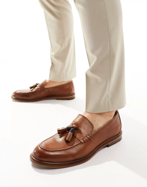 Walk London Putney Tassel Loafers In Tan Leather