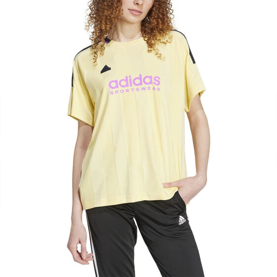 ADIDAS Tiro Q3 Boyfriend short sleeve T-shirt