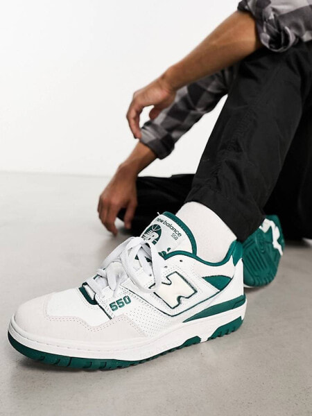 New Balance 550 trainers in white & green