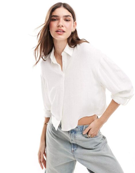 Stradivarius linen look cropped shirt in white