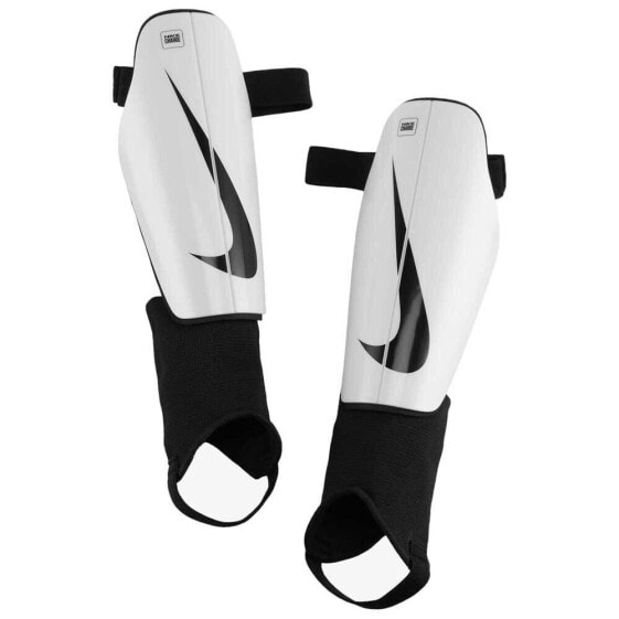 NIKE Charge shin guards