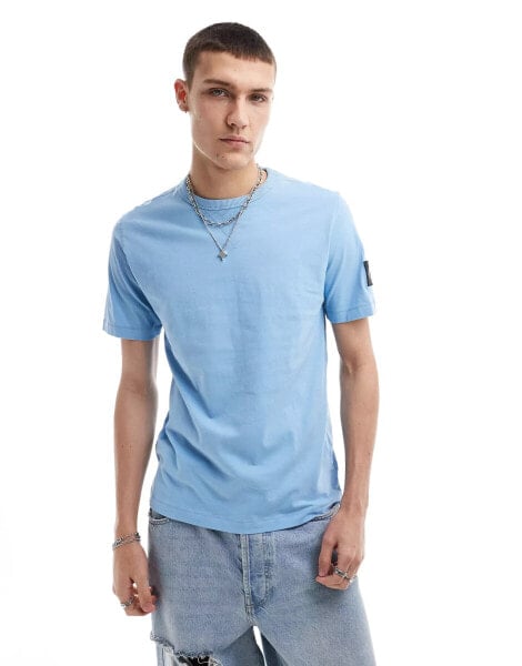 Calvin Klein Jeans badge regular t-shirt in blue