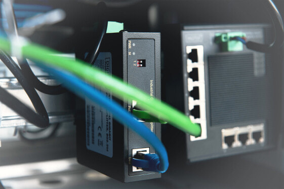 Digitus DN-651111 сетевой разделитель Черный Питание по Ethernet (PoE)
