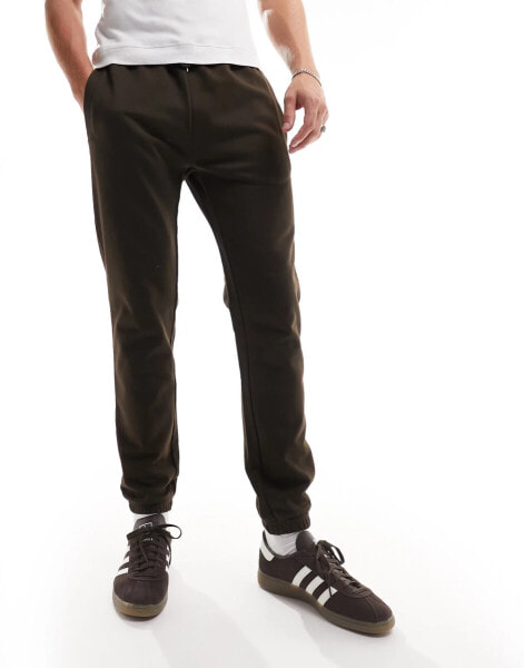 Fred Perry loopback sweatpants in burnt tobacco