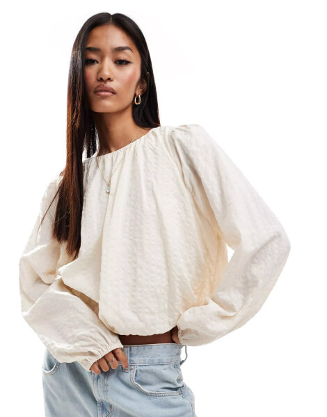 Object balloon sleeve top in cream