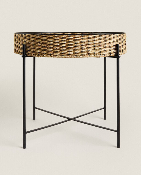 Журнальный столик ZARAHOME Складной круглый со стальной конструкцией и круглым лотком из растительного волокна.