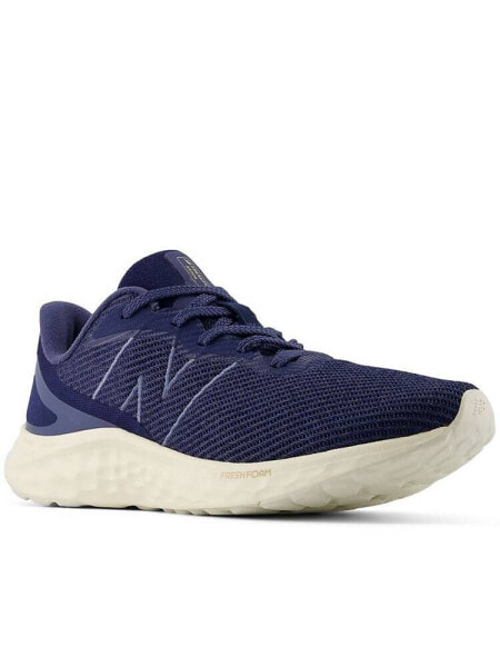 New Balance Fresh Foam Arishi v4 running trainers in blue