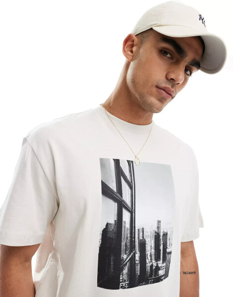 Pull&bear contemporary art front printed t-shirt in ecru