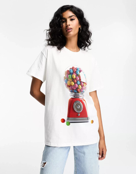 ASOS DESIGN oversized t-shirt with bubblegum graphic in white