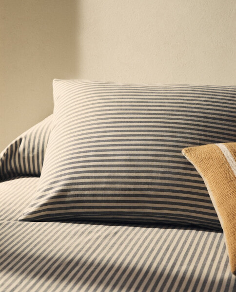 Pillowcase with narrow stripes