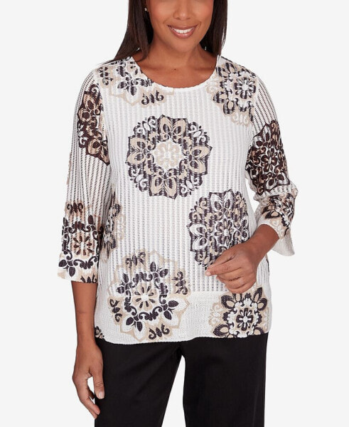 Petite Opposites Attract Medallion Textured Top