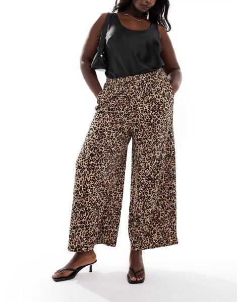 Yours wide leg pull on trousers in leopard print