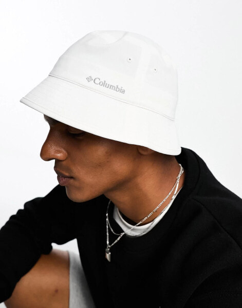 Columbia Pine Mountain bucket hat in white