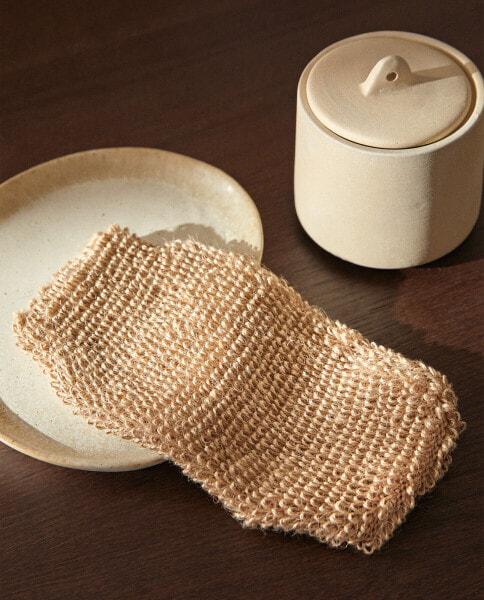 Exfoliating glove