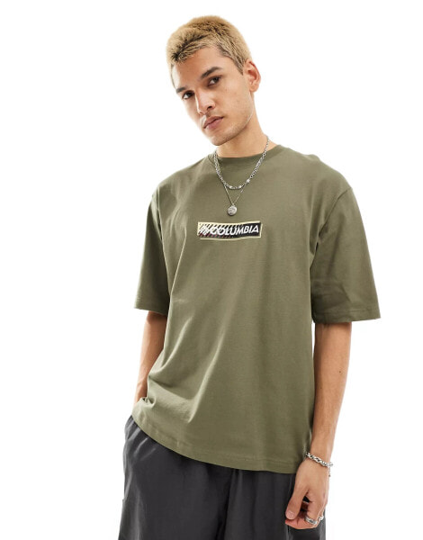 Columbia Reventure central logo t-shirt in khaki