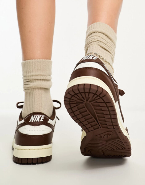 Nike Dunk low trainers in cacao wow brown