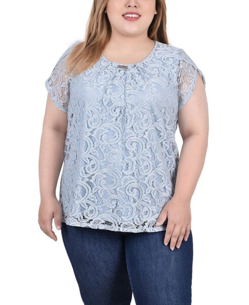 Plus Size Lace Petal Sleeve Top