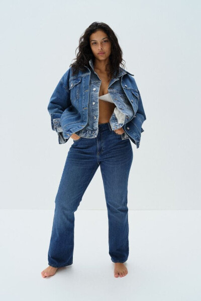 Curvy Fit Bootcut High Jeans