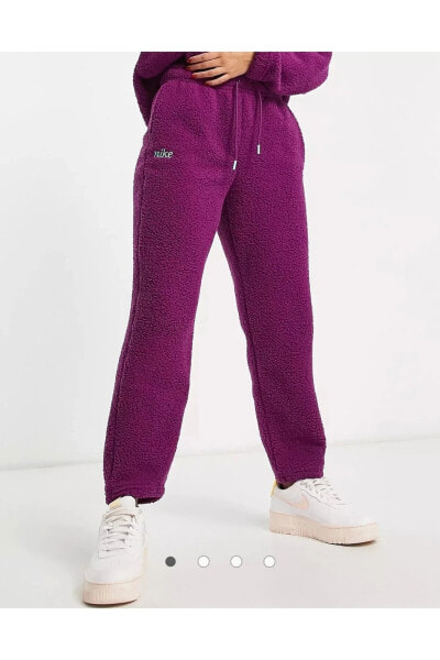 Брюки спортивные женские Nike Therma-FIT Cozy Core фиолетовые