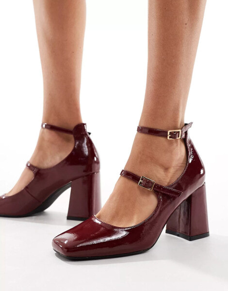 Simmi LondonVinda mid block heel shoes with straps in dark red